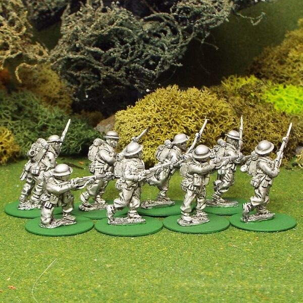 BEF Riflemen with bayonets attached.