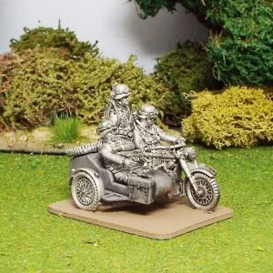 German Motorcycle Combination with rider and passenger firing MG34 and Pillion. German Motorcycle Combination with rider and passenger firing MG34 and Pillion. Includes a separate rifle to attach to the back of the rider. Bike and bits cast in metal sidecar cast in resin.. Some assembly required. Supplied Unpainted.