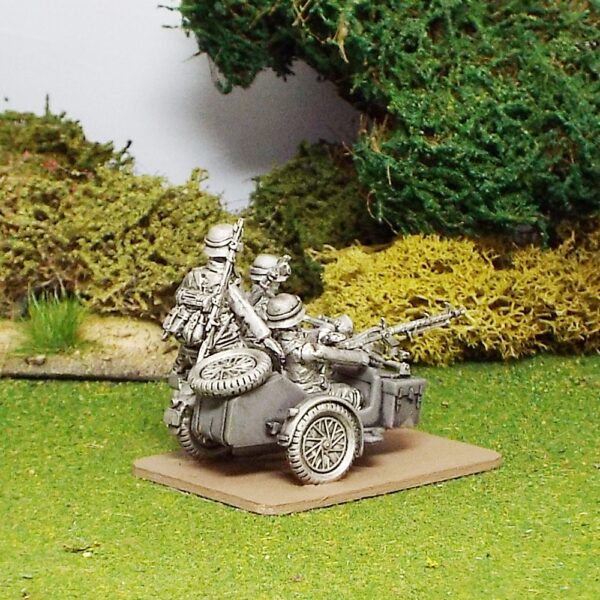 German Motorcycle Combination with rider and passenger firing MG34 and Pillion. German Motorcycle Combination with rider and passenger firing MG34 and Pillion. Includes a separate rifle to attach to the back of the rider. Bike and bits cast in metal sidecar cast in resin.. Some assembly required. Supplied Unpainted.