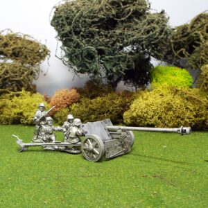 German 1/48 scale Pak40 75mm Anti Tank Gun (4 Crew)