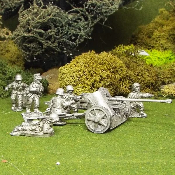 German 1/48 scale Pak38 50mm Anti Tank Gun (6 Crew) 