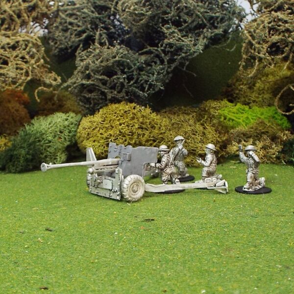 British 1/48 pdrAnti Tank Gun.With 4 28mm crew.