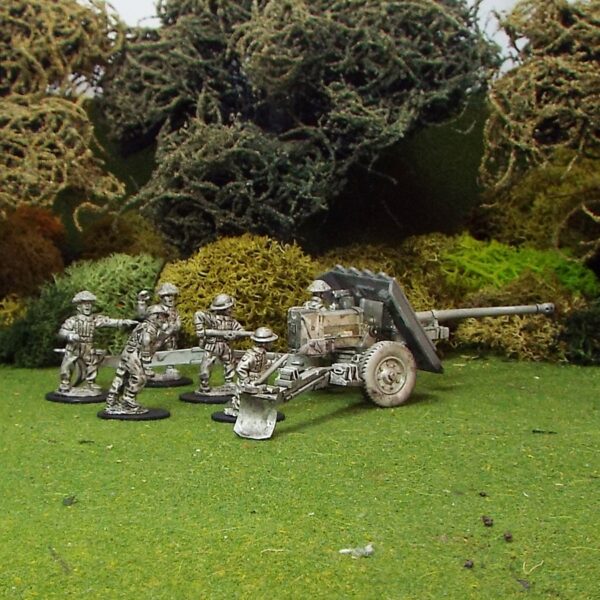 British 1/48 17pdr Anti Tank Gun. With 6 28mm crew.