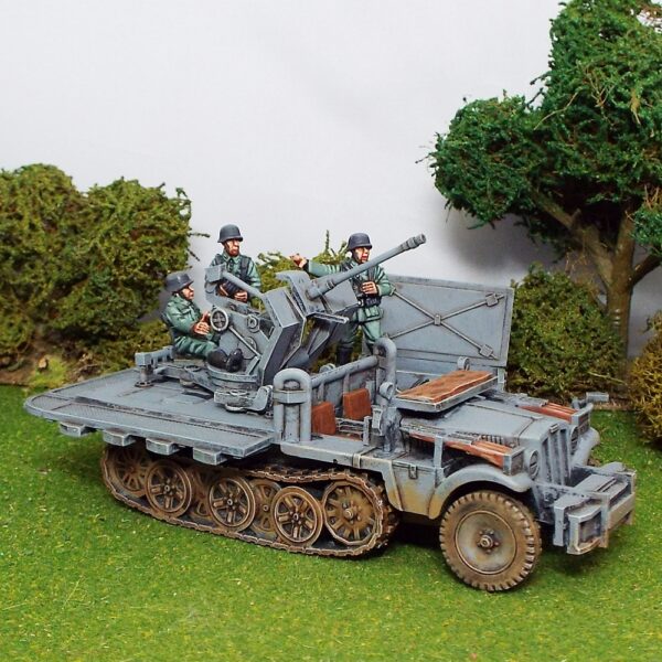 SDKFZ 10/4 2 cm FlaK 30 Deployed.