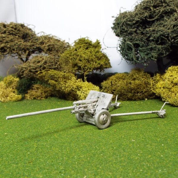 Russian 1/48 scale Zis2 57mm Anti Tank Gun