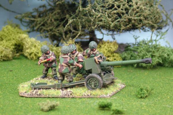 6lb Anti Tank Gun and Crew