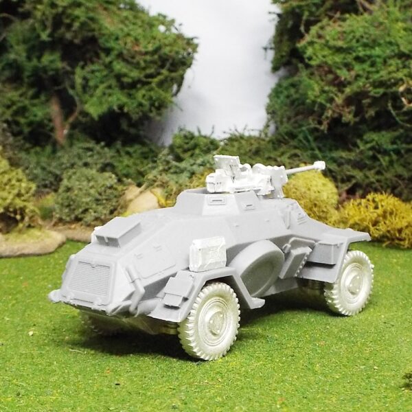 SDKFZ 221 Armoured Car with 2.8cm AT Gun